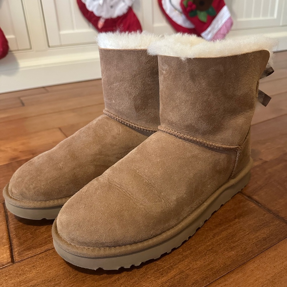 Ugg Tan Bow Boots